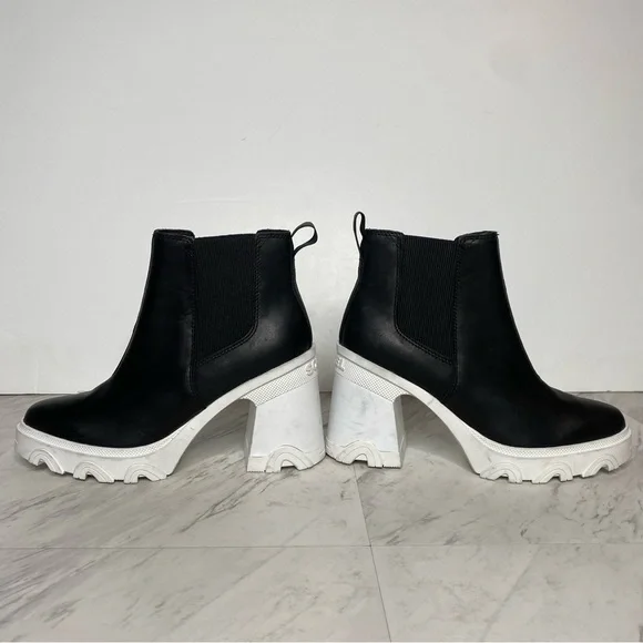 Sorel Brex Black White Leather Heeled Chelsea Bootie 7 1/2 - Picture 7 of 14